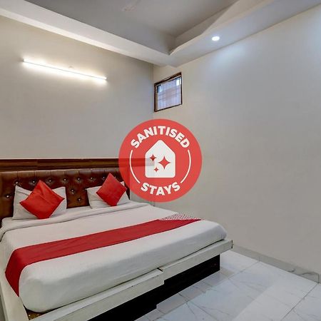 Oyo 78981 The Diamond Nest Noida Luaran gambar